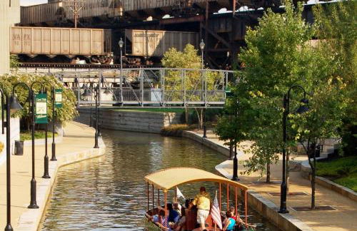 Quaint Escape for 2 Near Richmond Battlefield Park - Foto 33