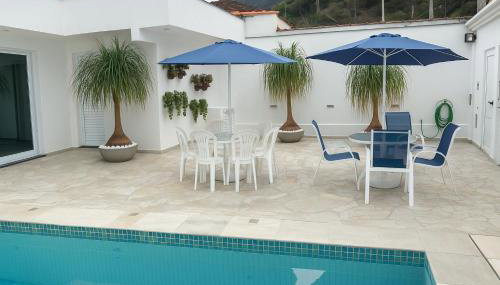 Casa Espaçosa com 5 Quartos Piscina Privativa 300m da Praia Ar condicionado em todos cômodos - Foto 1