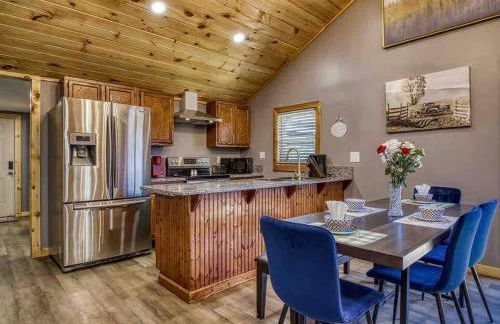 Country Cabin, Fenced area for pets, Hot Tub, Arcade!!! - Foto 19