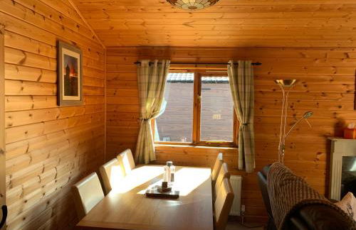 Teviot Lodge - Sleeps 6 - Pets - River Views - Foto 8