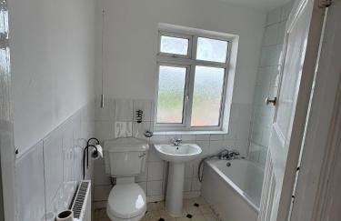 Modern 2 Bedroom Maisonette - Foto 11