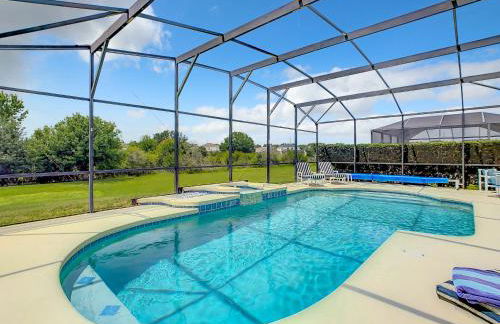 Extended Sun Deck with Private Pool in Gated Quiet Community - Foto 47