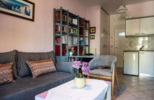 Blue Petal Apartment, Relaxed Heraklion Stay - Foto 2