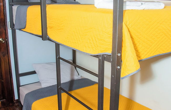 Aloj Entero 1km Juan Santamaría Airport - Foto 13