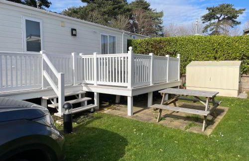 Rockley Park Private Holiday Homes - Photo 18