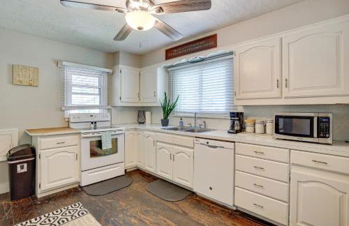 Apt 3 Mi to Dtwn Ogden! Pet-Friendly Backyard - Photo 2