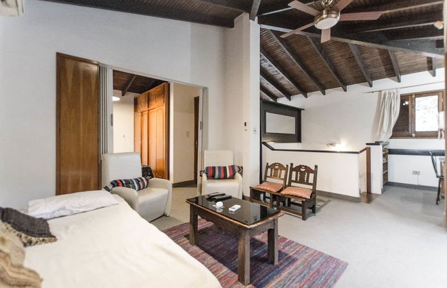 Bright Studio surrounded by trees - Photo 11