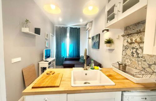 Metro Legazpi 03 AMCH Hospedaje - Photo 1