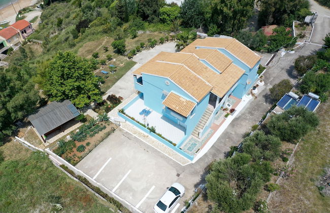 Agios Georgios - 2 Beds - Sleeps 5 - Free Parking - Foto 37