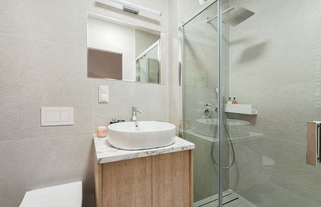 Pearl Apartment - LoftAffair - Photo 31