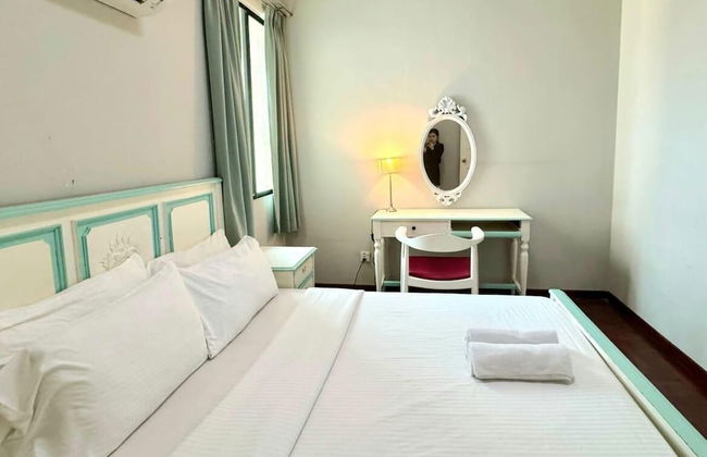 Century Bay Private Residences - Photo 8