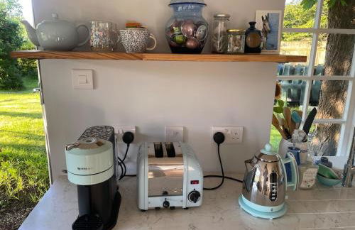 Motts Lodge - Photo 13