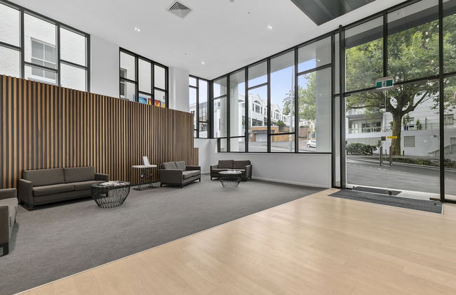 Chic 2BR Pool & Gym - Steps to Ponsonby - Foto 23