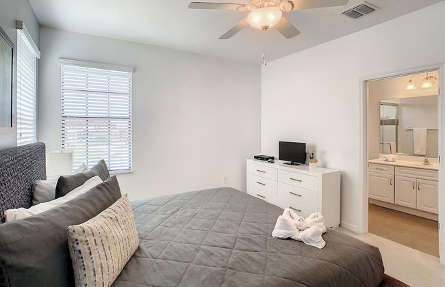 Family Oasis Near Disney - Pool Resort Access - Foto 30