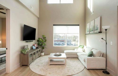 2 Bedroom + Loft Condo, Coffee Shop in Building - Foto 3