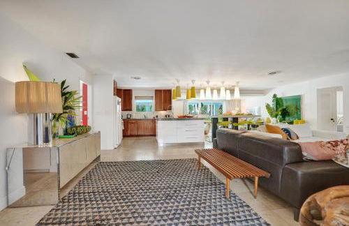 New! Waterfront Heated Pool, Fishing Pier, Designer Touches, 2mi to Beach - Photo 60