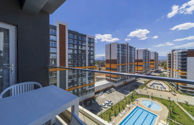 Remarkable Flat With Shared Pool in Kepez - Foto 1