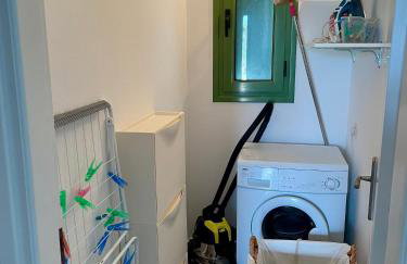 Family D 3 bedroom house with BBQ&Patio in huge estate! - Photo 21