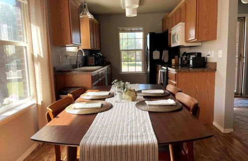 McKinley House Prime - Pool, Patio and Garage - Photo 8