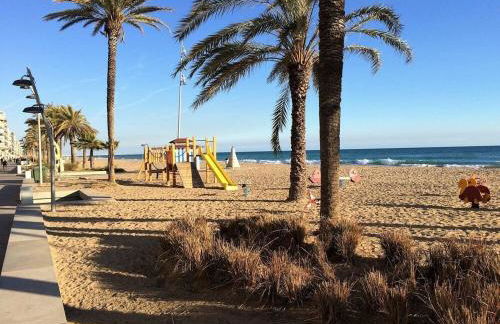 The pleasure of living in front of the sea - Photo 14