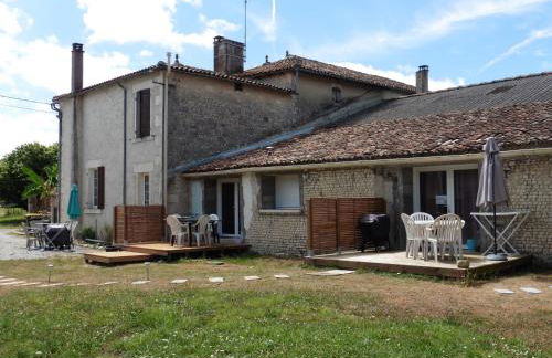 Petit gîte La vigne est belle - 2 étoiles- Sud Charente - Foto 23