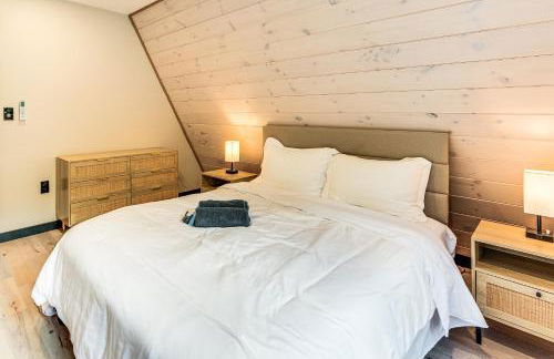 Hike, Ski and Explore Serene Danbury Cabin with Sauna - Foto 14