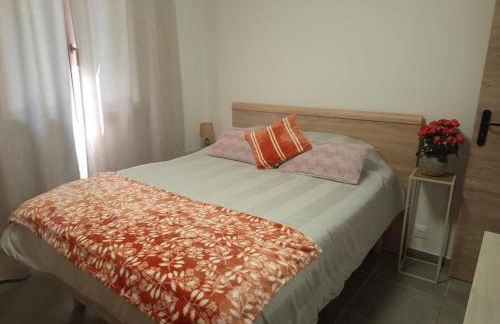 Cosy appartement RDC-terrasse et parking privé - Foto 21