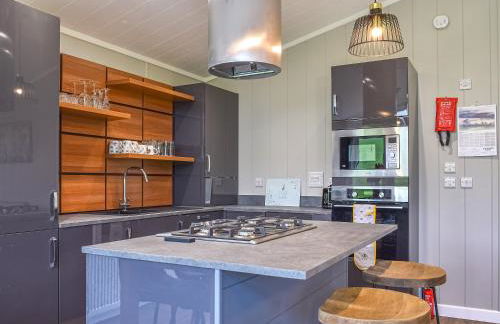 Whitey Top Country Lodge - Photo 8