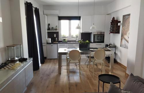 Minimal apartment by the beach - Foto 2