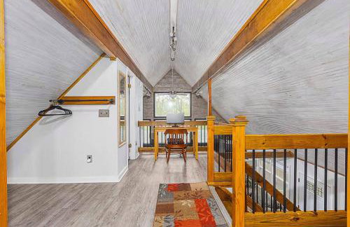 Bryce Chalet - Hot Tub, Game Room, Fire Pit, Pets - Foto 20