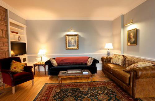 Ridge Hall - Photo 6