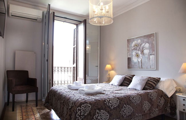 Opening Doors Aribau - Photo 1