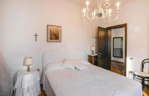 Stunning Home In Castelvecchio Di Comp - Foto 24