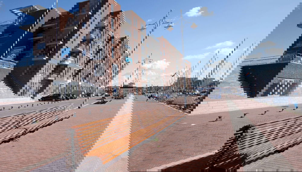 Stylish Harborfront Escape - Photo 1