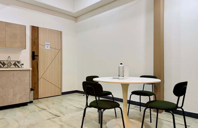 w Glorious Loft w Elegant Balcony in Cali - Photo 7