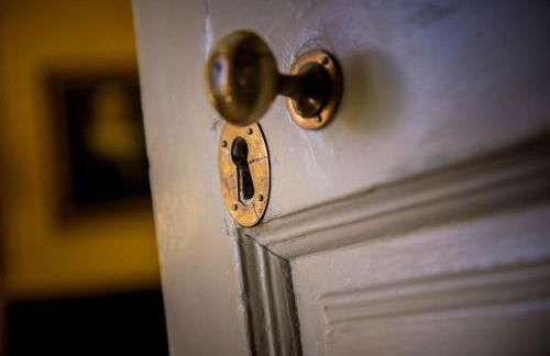 Great House - A Grand Georgian Retreat with Heated Outdoor Pool - Photo 32