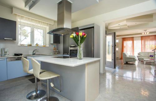 EVA's House - Photo 8