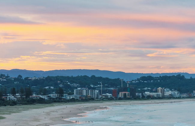 Kirra Point Holiday Apartments - Photo 1