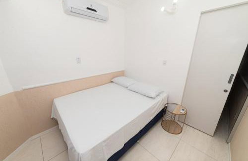 Edf á beira mar de Ponta Verde- Apt com 02 quartos vista lateral mar - melhor localização na Orla de Maceió - Foto 16