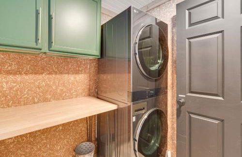 Waterfront Duluth Cabin with Deck and River View! - Foto 23