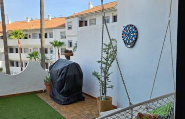 Apartamento en Mijas con Terraza, capacidad para 5 personas con piscina de temporada - Photo 7