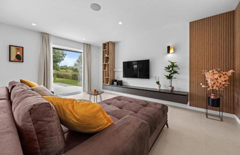 Nice Home In Marasi With Wifi - Foto 5