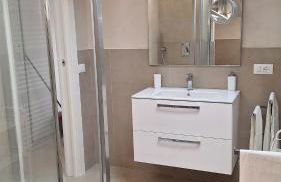 Platani del Corso - Attico con parcheggio privato - Private parking - Foto 9