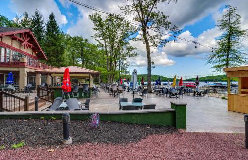 Near Big Boulder Mtn! Home with Fireplace and Games - Foto 35