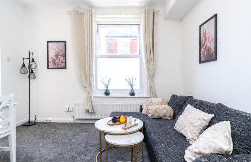 Open Mind Property - Hot Tub, 7 Beds & Free Parking - Foto 8