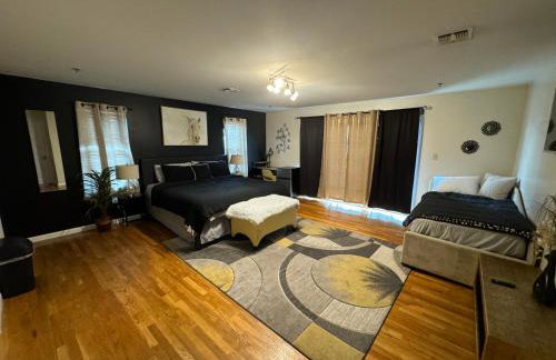 4 bedroom apt in Newark - Photo 8