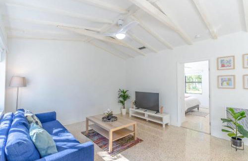 Renovated Apts with Kitchen, Fast WiFi, Smart TV, Roku & Pool Onsite 4 mi to Surfside Beach - Foto 39