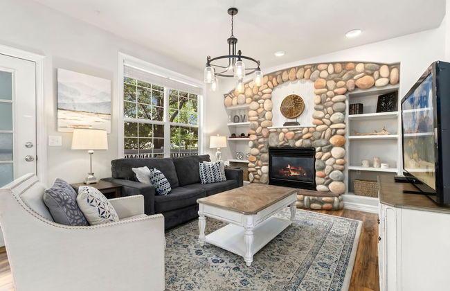 Fabulous Family-friendly Retreat by Windsor Lake! - Foto 13