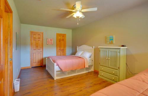 Expansive Retreat on 5 Acres in Shakopee! - Foto 28