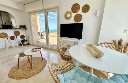 Ático frontal al mar con piscina privada by homeprive - Foto 25